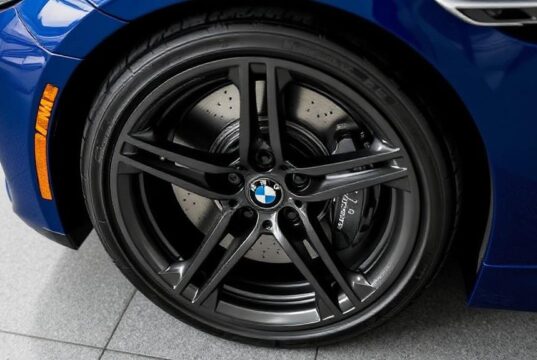 Когда тормоза становятся искусством: карбоно-керамические тормоза BMW